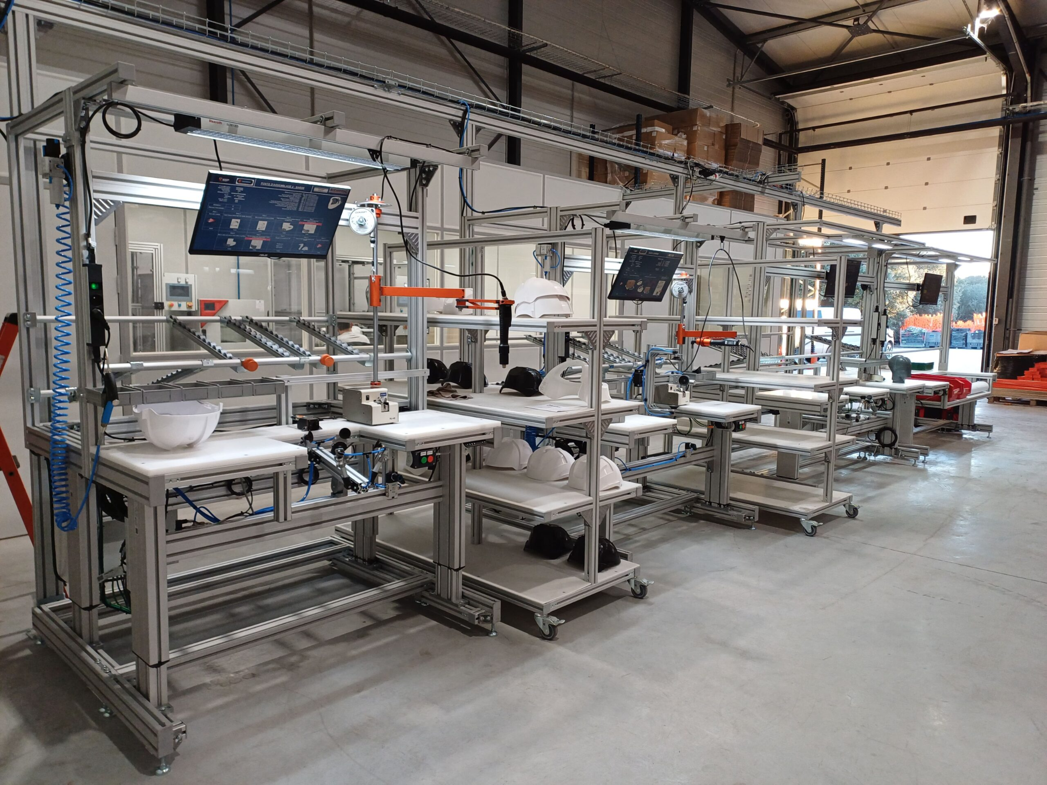 Poste de travail modulaire en profilés aluminium